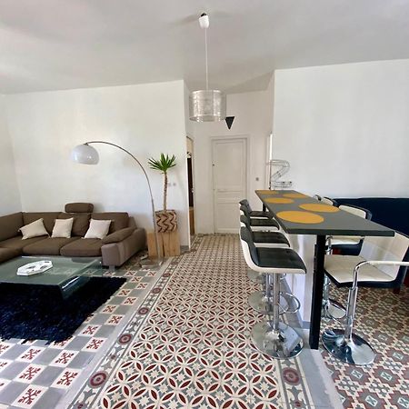 Grand Appartement En Centre Ville Avec Terrasse แปร์ปินญอง ภายนอก รูปภาพ