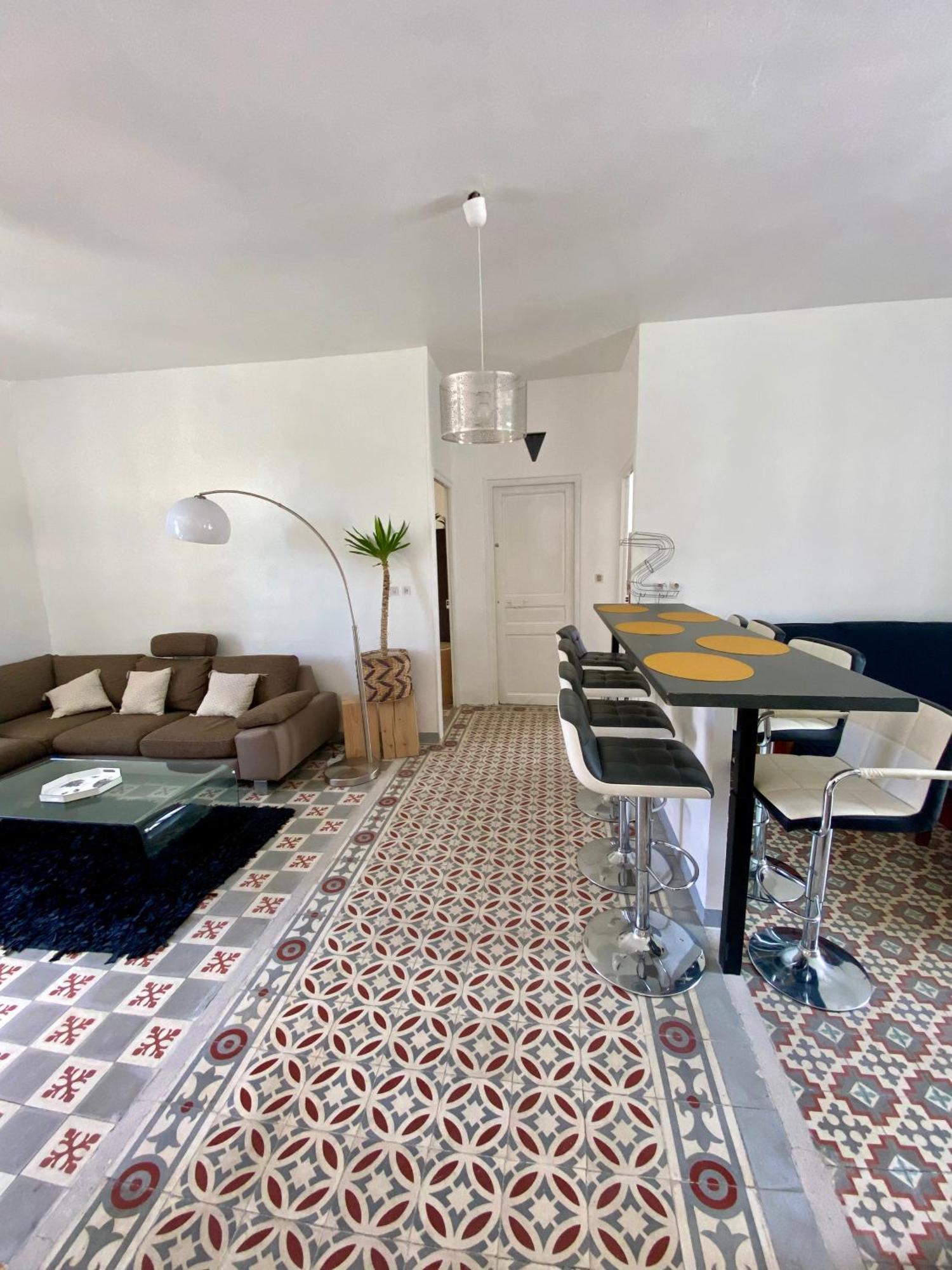 Grand Appartement En Centre Ville Avec Terrasse แปร์ปินญอง ภายนอก รูปภาพ